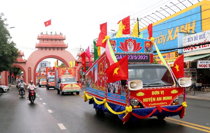 Kiên Giang: Gần 200 tuyên truyền viên, diễn viên tham gia Hội thi Tuyên truyền lưu động - Ảnh 1.