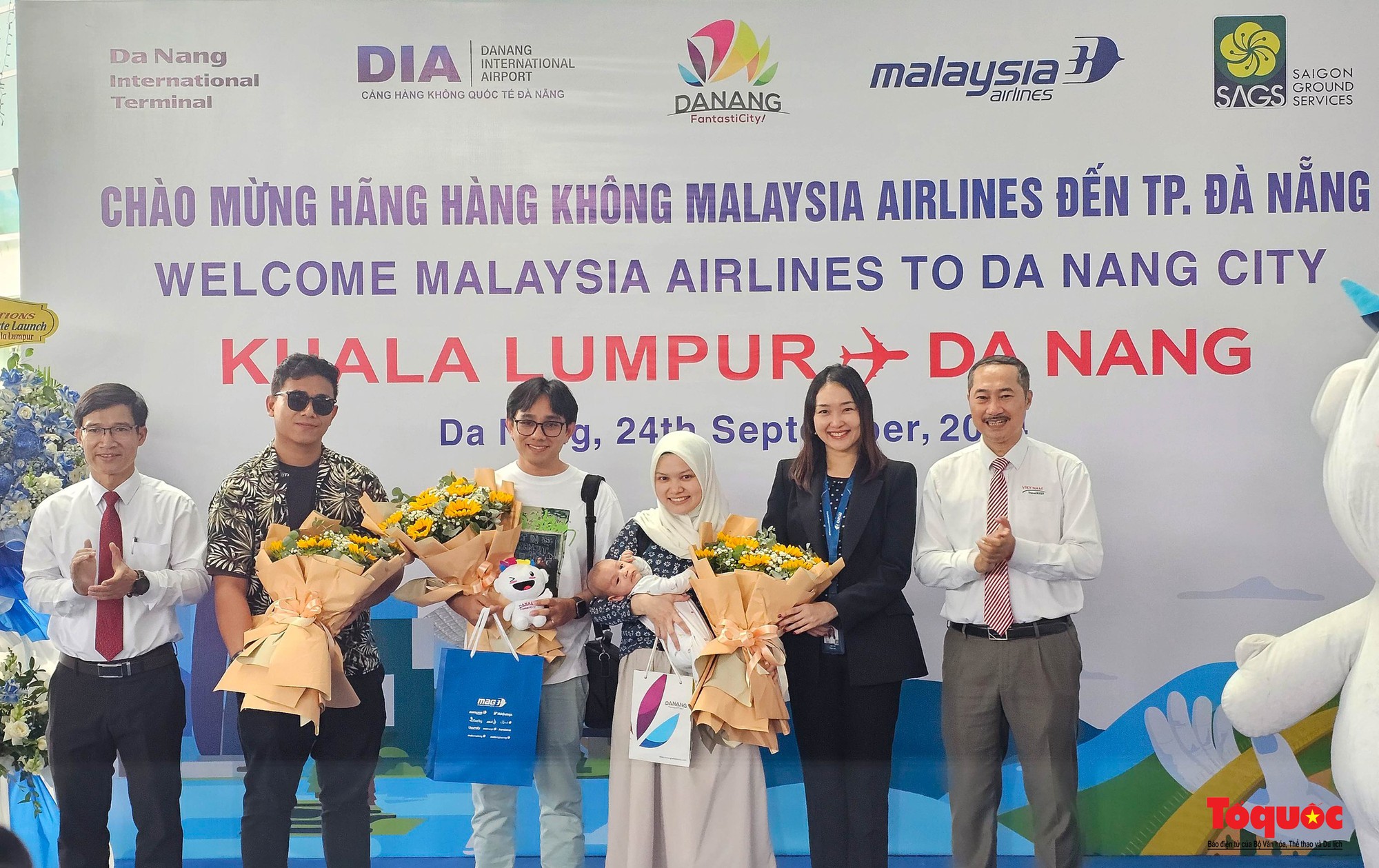 Đà Nẵng đón chuyến bay quốc tế thường kỳ đầu tiên của Malaysia Airlines từ Kuala Lumpur đến thành phố - Ảnh 2.