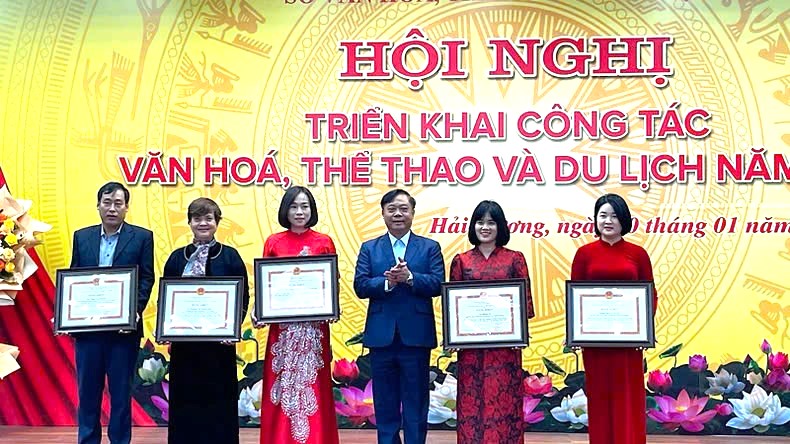 Phó Cục trưởng Phạm Văn Thủy dự Hội nghị triển khai công tác văn hóa, thể thao và du lịch tỉnh Hải Dương năm 2025 - Ảnh 1.