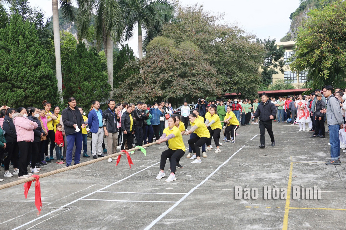 Hòa Bình: Gìn giữ thể thao dân tộc trong cuộc sống hiện đại - Ảnh 1.