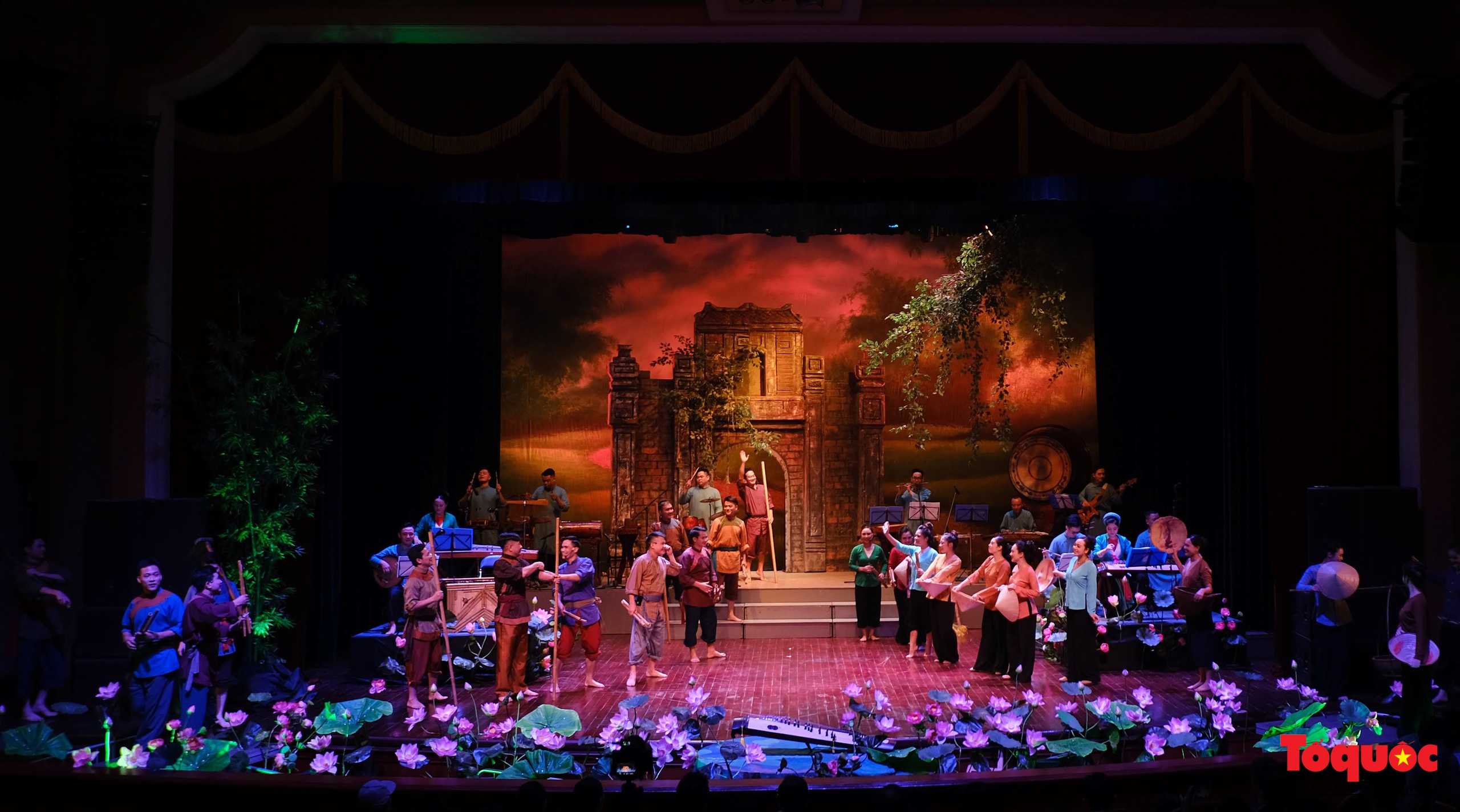 Organizing the National Cheo Festival - 2025 - Photo 1. Tổ chức Liên hoan Chèo toàn quốc – 2025 - Ảnh 1.