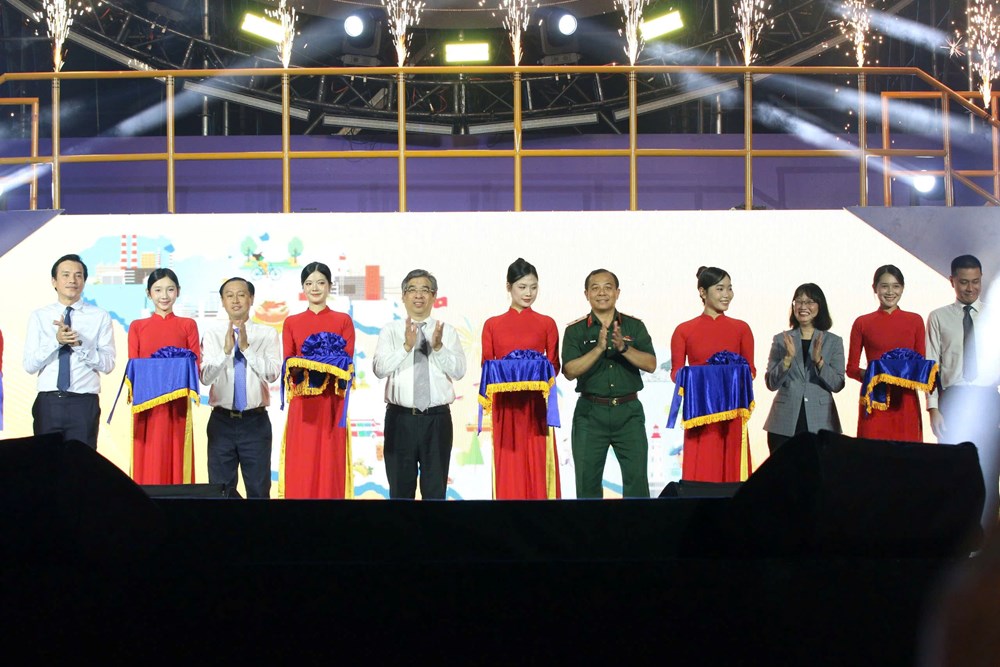 TP.HCM: Nhiều hoạt động sôi nổi tại Tuần lễ “Khỏe để xây dựng và bảo vệ Tổ quốc” - Ảnh 1. TP.HCM: Nhiều hoạt động sôi nổi tại Tuần lễ “Khỏe để xây dựng và bảo vệ Tổ quốc” - Ảnh 1.