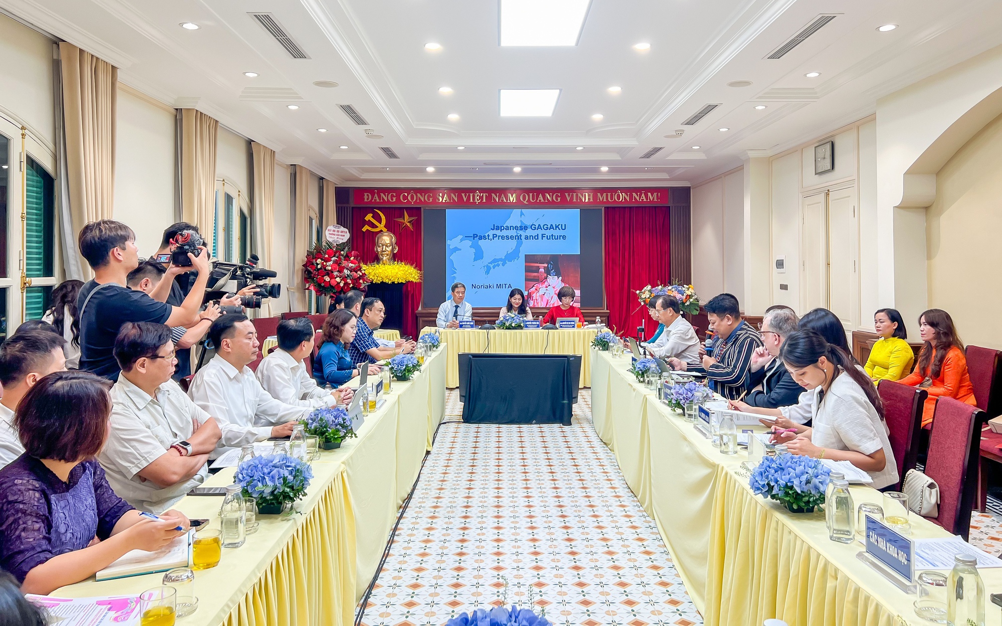 Chia sẻ kinh nghiệm quốc tế về phát triển nghệ thuật trong bối cảnh toàn cầu hóa và chuyển đổi số