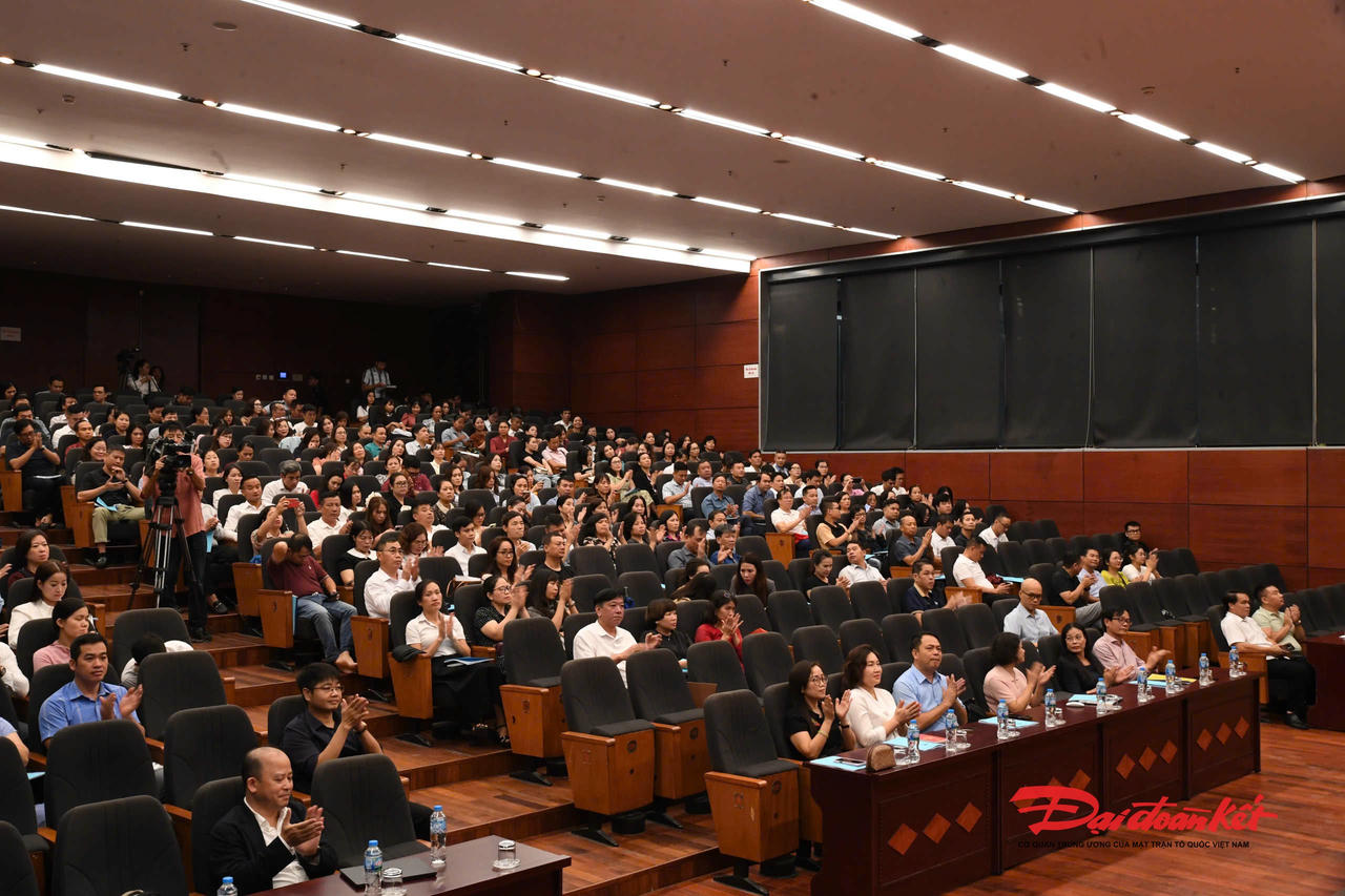 Hà Nội tập huấn Luật Thủ đô cho cán bộ ngành văn hoá - Ảnh 2. Hà Nội tập huấn Luật Thủ đô cho cán bộ ngành văn hoá - Ảnh 2.