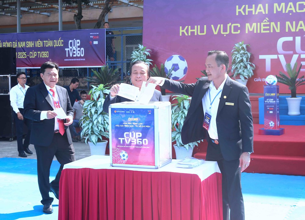 Sôi động Giải bóng đá nam sinh viên toàn quốc 2025 - Vòng loại khu vực miền Nam - Ảnh 4. Sôi động Giải bóng đá nam sinh viên toàn quốc 2025 - Vòng loại khu vực miền Nam - Ảnh 4.