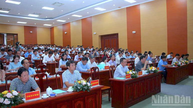 Xây dựng đời sống văn hóa ở Cà Mau tạo động lực phát triển kinh tế-xã hội - Ảnh 3. Xây dựng đời sống văn hóa ở Cà Mau tạo động lực phát triển kinh tế-xã hội - Ảnh 3.