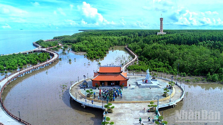 Xây dựng đời sống văn hóa ở Cà Mau tạo động lực phát triển kinh tế-xã hội - Ảnh 7. Xây dựng đời sống văn hóa ở Cà Mau tạo động lực phát triển kinh tế-xã hội - Ảnh 7.