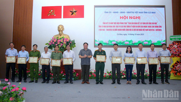 Xây dựng đời sống văn hóa ở Cà Mau tạo động lực phát triển kinh tế-xã hội - Ảnh 9. Xây dựng đời sống văn hóa ở Cà Mau tạo động lực phát triển kinh tế-xã hội - Ảnh 9.