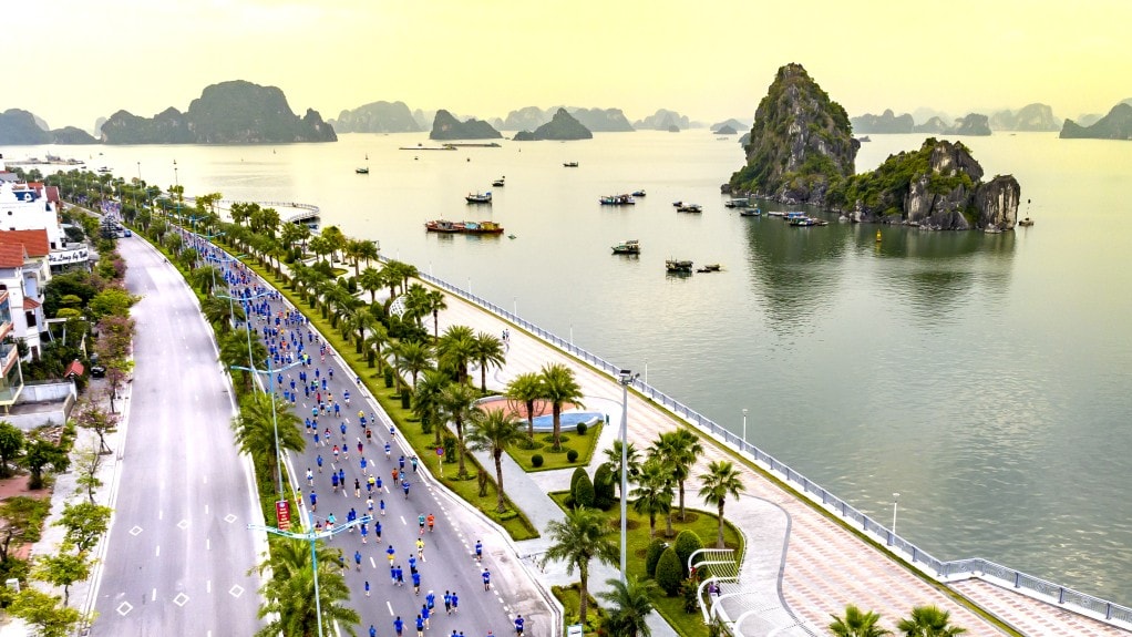Quảng Ninh: Giải Marathon Quốc tế Di sản Hạ Long được công nhận tầm quốc tế - Ảnh 2. Quảng Ninh: Giải Marathon Quốc tế Di sản Hạ Long được công nhận tầm quốc tế - Ảnh 2.