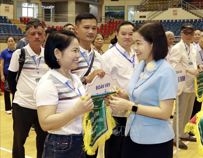Phú Thọ: Hơn 120 kỳ thủ tranh tài tại Giải Cờ tướng trung, cao tuổi toàn quốc năm 2025 - Ảnh 3. Phú Thọ: Hơn 120 kỳ thủ tranh tài tại Giải Cờ tướng trung, cao tuổi toàn quốc năm 2025 - Ảnh 3.