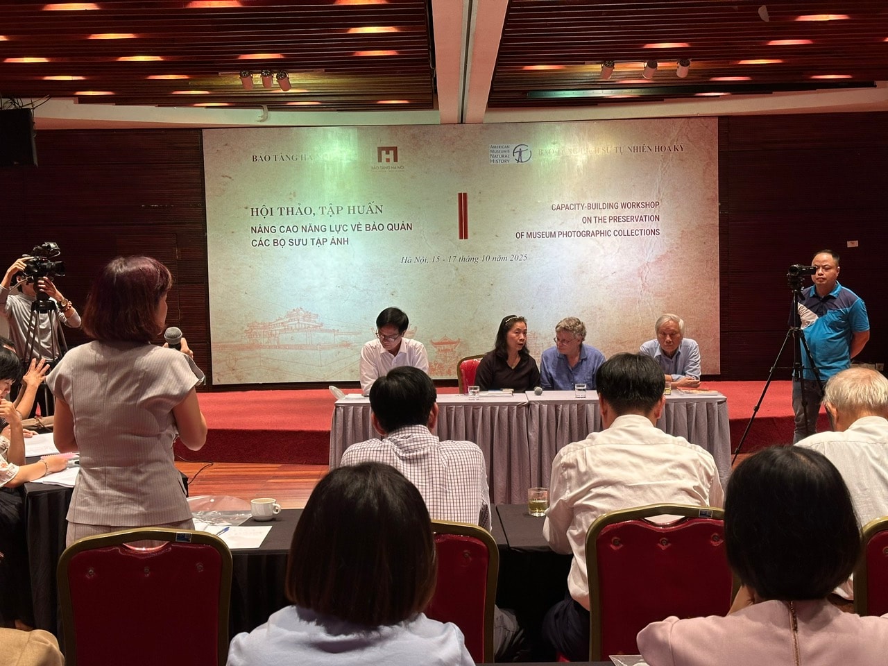 Nâng cao năng lực bảo quản và trưng bày ảnh tại các bảo tàng - Ảnh 3. Nâng cao năng lực bảo quản và trưng bày ảnh tại các bảo tàng - Ảnh 3.