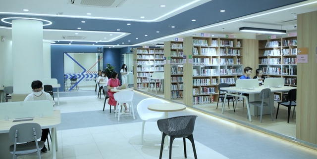 Chuyển đổi số thư viện: Động lực đổi mới phương thức phục vụ, kết nối tri thức cộng đồng - Ảnh 1. Chuyển đổi số thư viện: Động lực đổi mới phương thức phục vụ, kết nối tri thức cộng đồng - Ảnh 1.