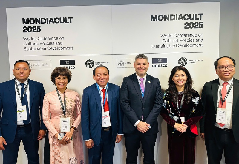 Việt Nam đẩy mạnh hợp tác quốc tế về văn hóa tại MONDIACULT 2025 - Ảnh 7. Việt Nam đẩy mạnh hợp tác quốc tế về văn hóa tại MONDIACULT 2025 - Ảnh 7.