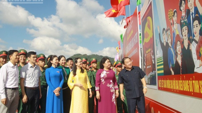 Quảng cáo trong mối liên hệ với văn hóa, giáo dục và trách nhiệm cộng đồng - Ảnh 3. Quảng cáo trong mối liên hệ với văn hóa, giáo dục và trách nhiệm cộng đồng - Ảnh 3.