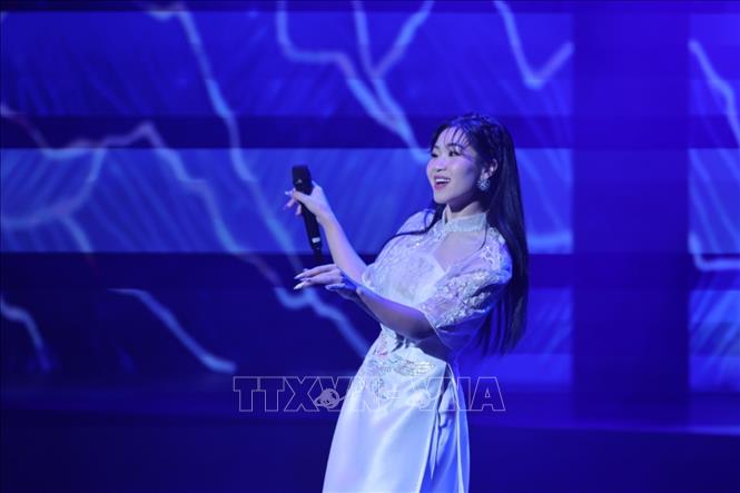 Chương trình nghệ thuật 'Hoa nở sau mưa' gây quỹ ủng hộ đồng bào lũ lụt Cao Bằng - Ảnh 4. Chương trình nghệ thuật 'Hoa nở sau mưa' gây quỹ ủng hộ đồng bào lũ lụt Cao Bằng - Ảnh 4.