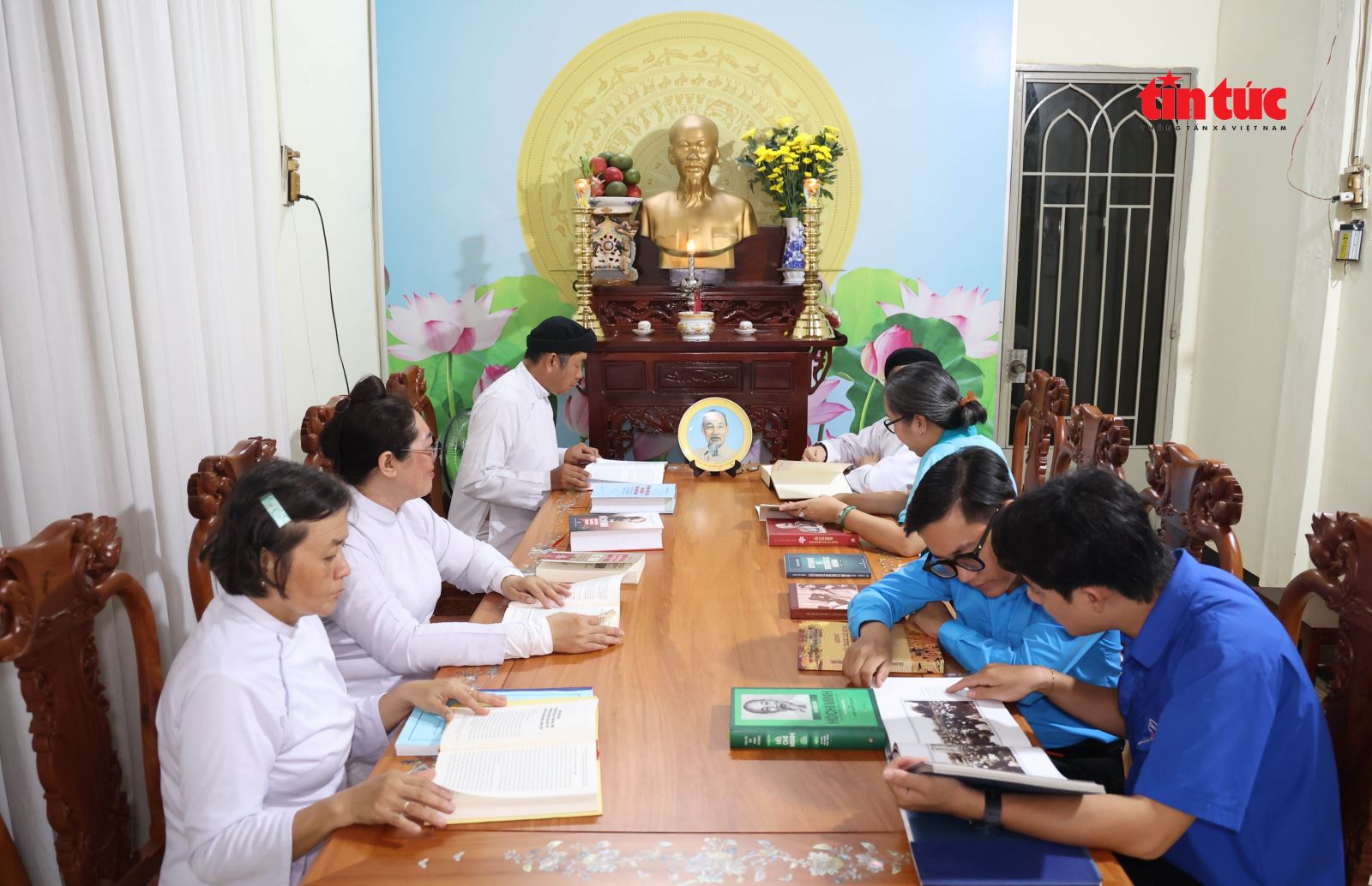 Lan tỏa 'Không gian văn hóa Hồ Chí Minh' trong các cơ sở tôn giáo - Ảnh 6.