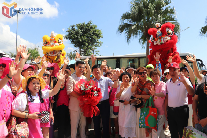 Sức hút du lịch mùa thu đông ở Quảng Ninh - Ảnh 5. Sức hút du lịch mùa thu đông ở Quảng Ninh - Ảnh 5.