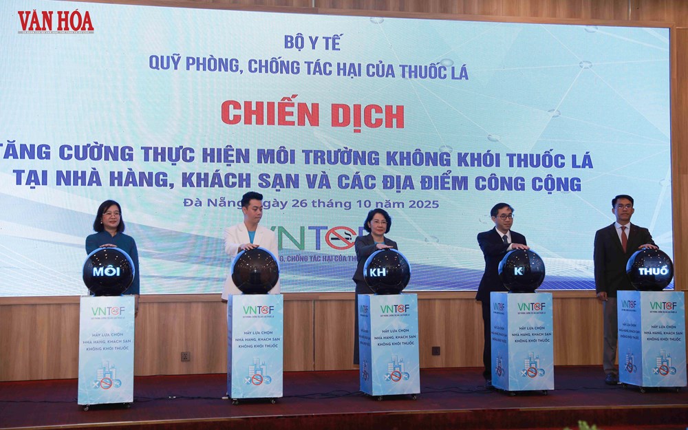 Phát động Chiến dịch “Môi trường không khói thuốc” tại nhà hàng, khách sạn và địa điểm công cộng - Ảnh 3. Phát động Chiến dịch “Môi trường không khói thuốc” tại nhà hàng, khách sạn và địa điểm công cộng - Ảnh 3.