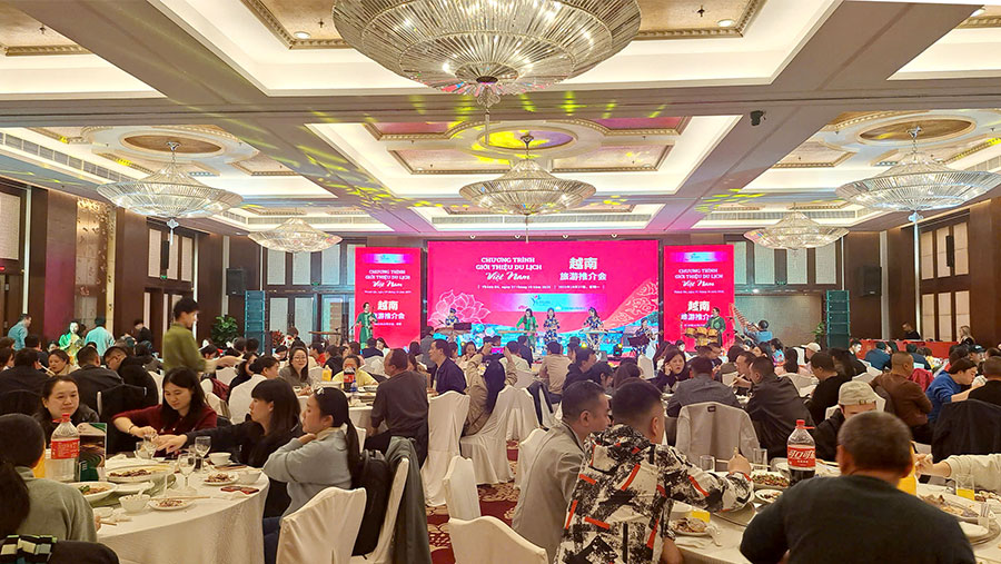 Xúc tiến du lịch Việt Nam tại Thành Đô: Khai thác tiềm năng hợp tác phát triển, tăng cường thu hút khách Trung Quốc đến Việt Nam - Ảnh 4. Xúc tiến du lịch Việt Nam tại Thành Đô: Khai thác tiềm năng hợp tác phát triển, tăng cường thu hút khách Trung Quốc đến Việt Nam - Ảnh 4.