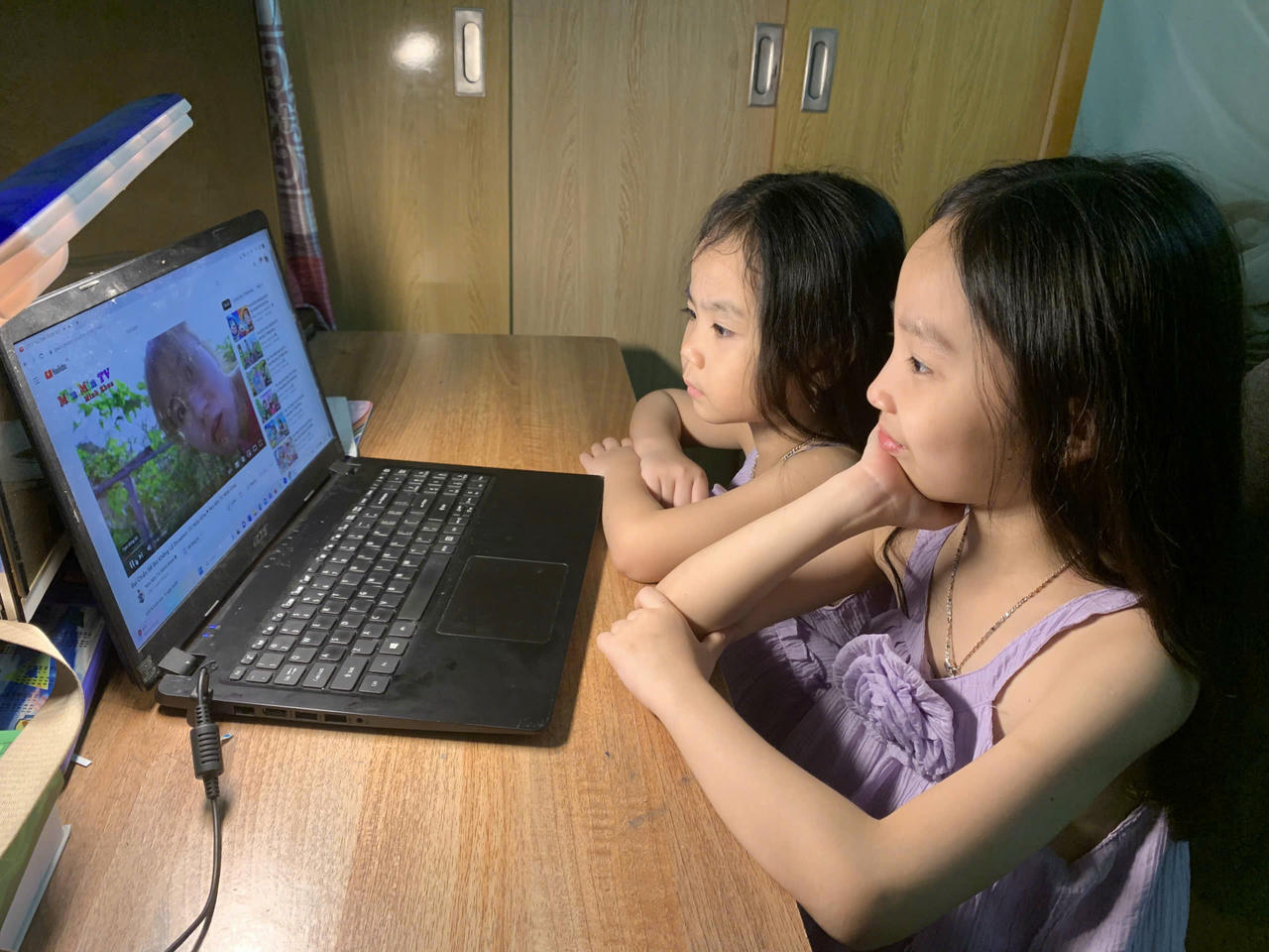 Giữ chuẩn văn hóa trong thời đại số - Ảnh 1. Giữ chuẩn văn hóa trong thời đại số - Ảnh 1.