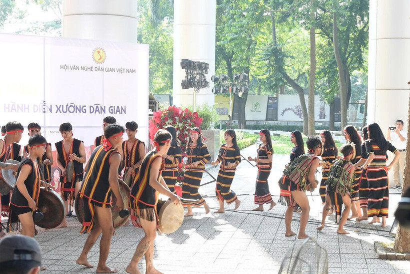 Tôn vinh di sản UNESCO: Khi âm nhạc của đồng bào dân tộc hòa nhịp thời đại - Ảnh 1. Tôn vinh di sản UNESCO: Khi âm nhạc của đồng bào dân tộc hòa nhịp thời đại - Ảnh 1.