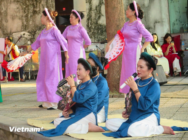Tôn vinh di sản UNESCO: Khi âm nhạc của đồng bào dân tộc hòa nhịp thời đại - Ảnh 4. Tôn vinh di sản UNESCO: Khi âm nhạc của đồng bào dân tộc hòa nhịp thời đại - Ảnh 4.