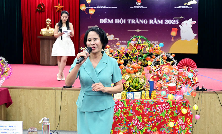 Đoàn Thanh niên Cục Du lịch Quốc gia Việt Nam tổ chức Chương trình Đêm hội Trăng rằm 2025 - Ảnh 3.