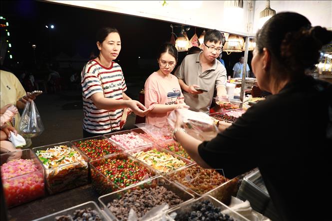 Liên hoan văn hóa ẩm thực xứ Thanh 'Đậm bản sắc, bùng tinh hoa' - Ảnh 3. Liên hoan văn hóa ẩm thực xứ Thanh 'Đậm bản sắc, bùng tinh hoa' - Ảnh 3.