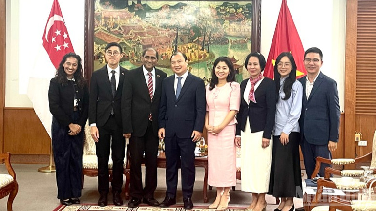Thúc đẩy kết nối văn hóa và giao lưu nhân dân giữa Việt Nam-Singapore - Ảnh 3.