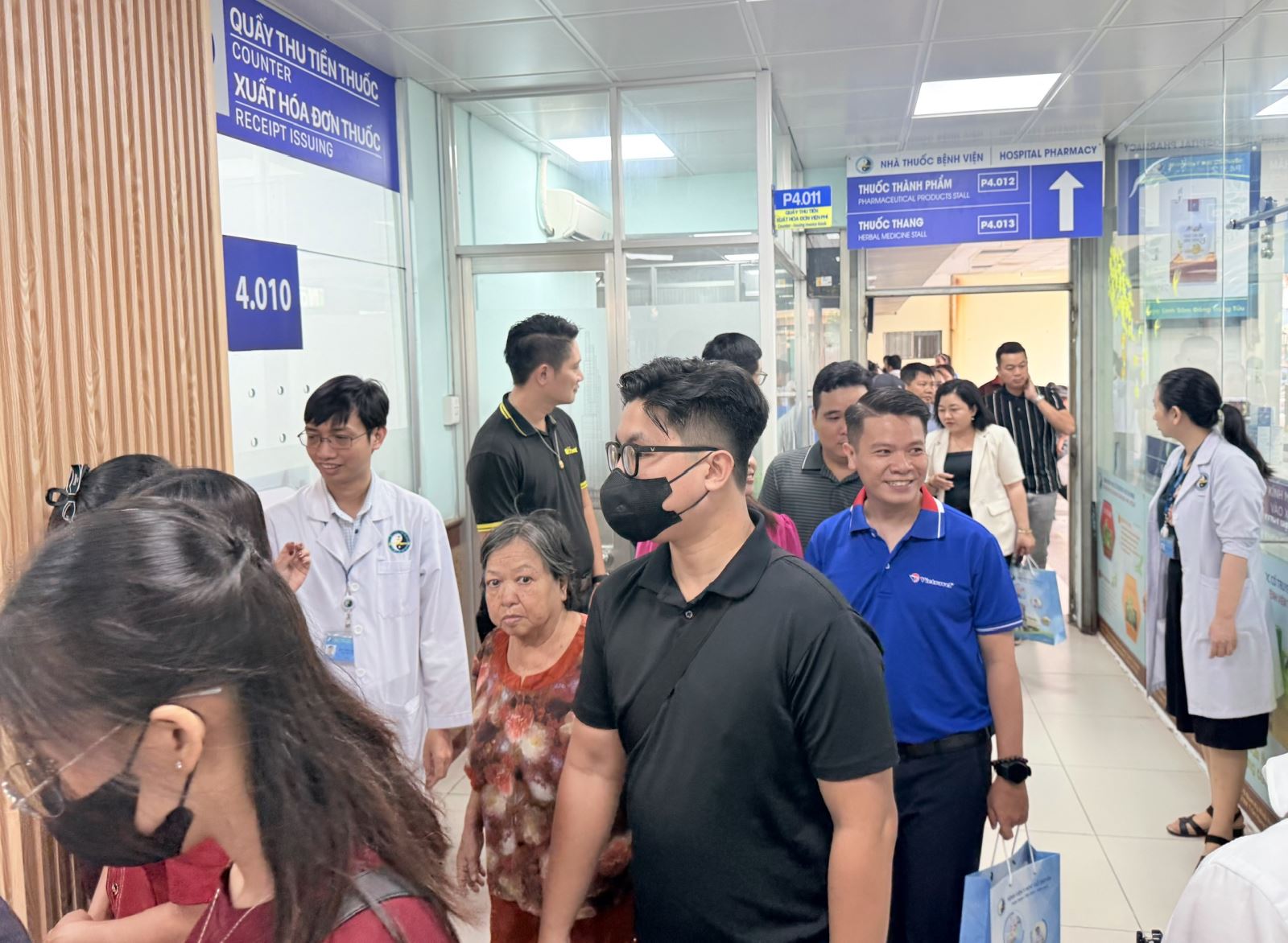 TP Hồ Chí Minh: Xây dựng sản phẩm du lịch y tế cao cấp liên kết vùng Đông Nam Bộ - Ảnh 2. TP Hồ Chí Minh: Xây dựng sản phẩm du lịch y tế cao cấp liên kết vùng Đông Nam Bộ - Ảnh 2.