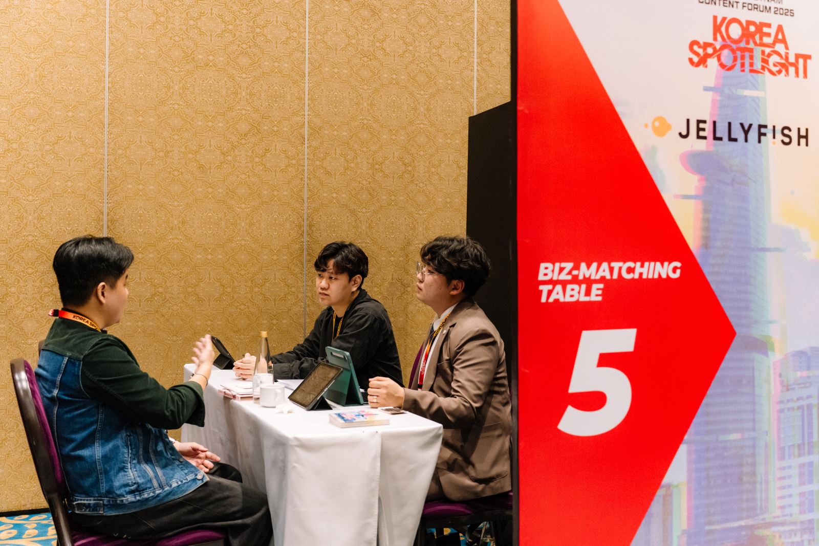 Hàn Quốc và Việt Nam xúc tiến thương mại âm nhạc, mở rộng hợp tác sáng tạo - Ảnh 2. Hàn Quốc và Việt Nam xúc tiến thương mại âm nhạc, mở rộng hợp tác sáng tạo - Ảnh 2.