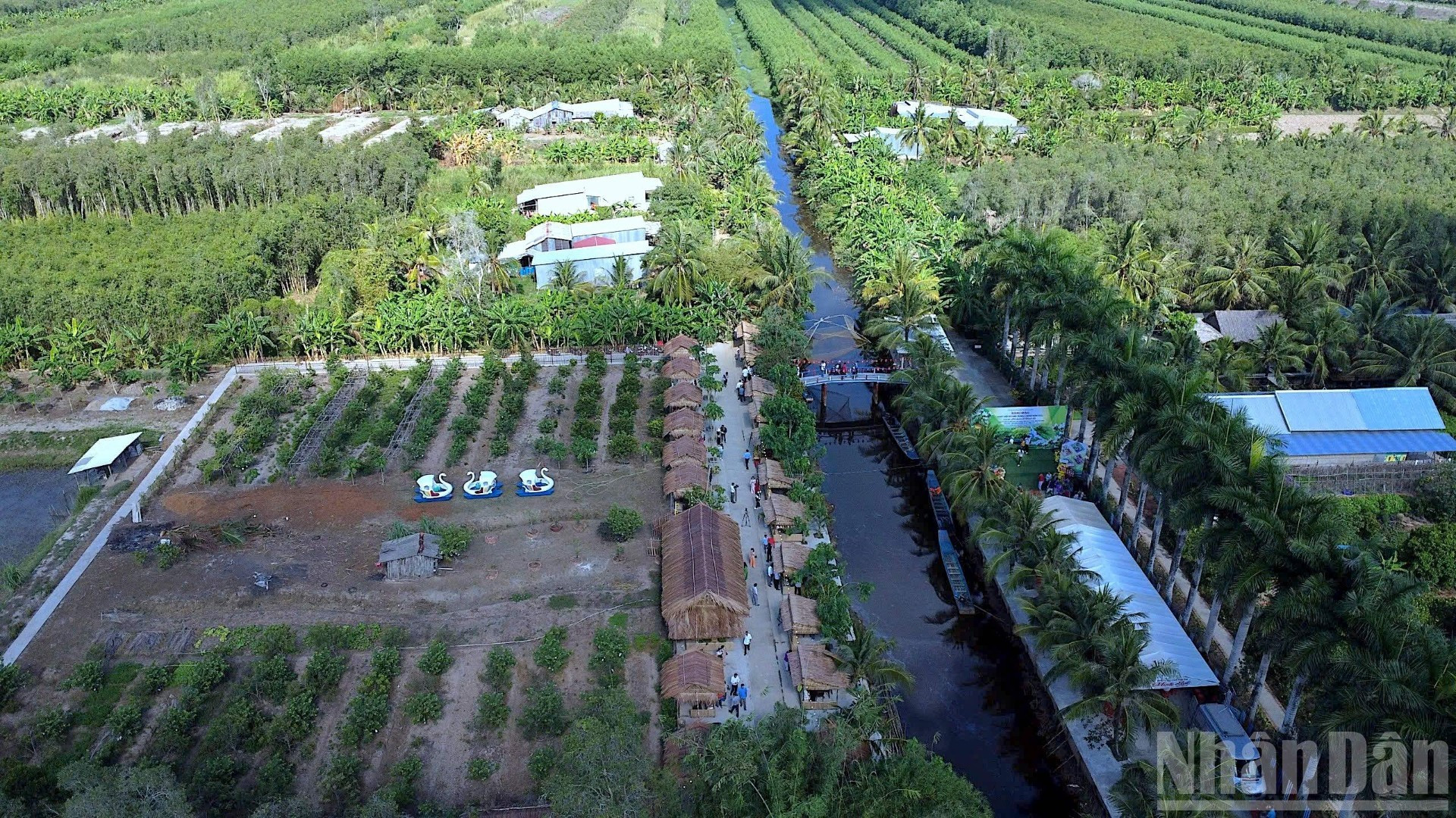 Ca Mau “ទាញយកប្រយោជន៍ពីស្ថានភាព” ដើម្បីអភិវឌ្ឍន៍ទេសចរណ៍ - រូបថត ៧. Cà Mau “thuận thế đẩy thuyền” để phát triển du lịch - Ảnh 7.