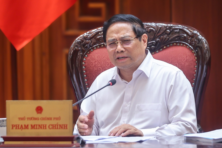 Tiếp tục hoàn thiện dự thảo nghị quyết của Bộ Chính trị về chấn hưng và phát triển văn hóa - Ảnh 2.