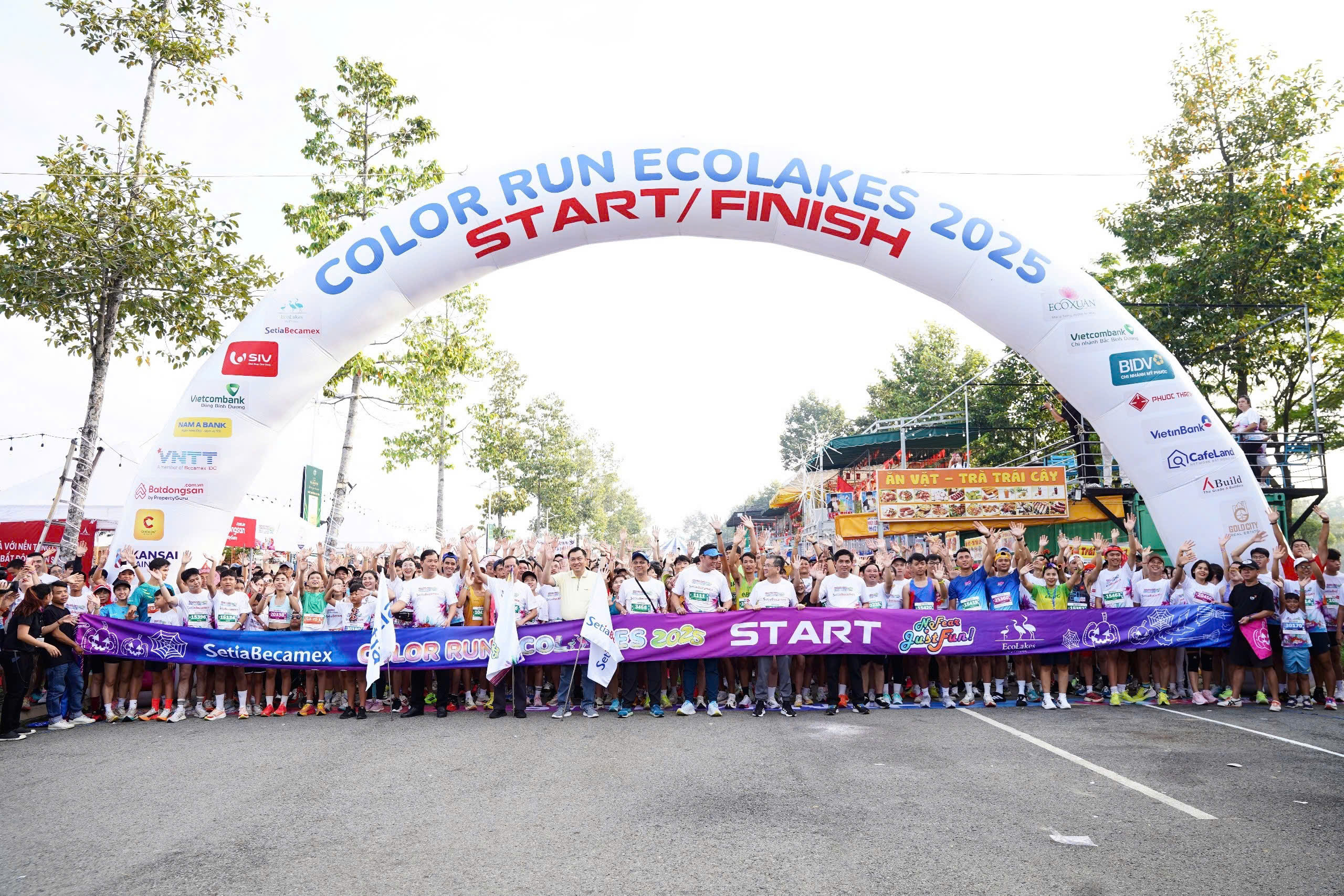 150 athletes compete in the 2025 Ho Chi Minh City VOVINAM Club Tournament - Photo 4. 150 vận động viên tranh tài Giải các CLB VOVINAM TP.HCM 2025 - Ảnh 4.