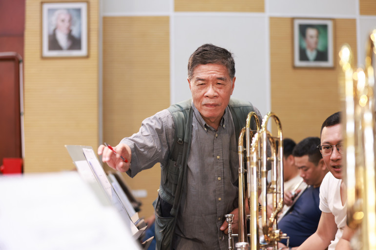 Hà Nội Concert “Hòa nhạc Mùa thu 2025&quot; tiếp tục khẳng định thương hiệu âm nhạc hàn lâm Thủ đô - Ảnh 7.