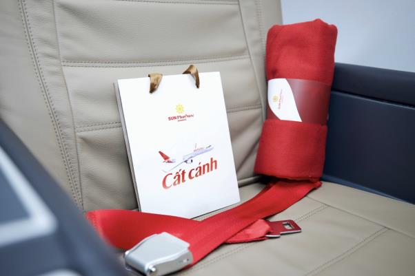 Những hình ảnh chuyến bay đầu tiên của hãng hàng không Sun PhuQuoc Airways - Ảnh 4.