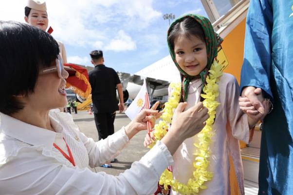 Những hình ảnh chuyến bay đầu tiên của hãng hàng không Sun PhuQuoc Airways - Ảnh 8.