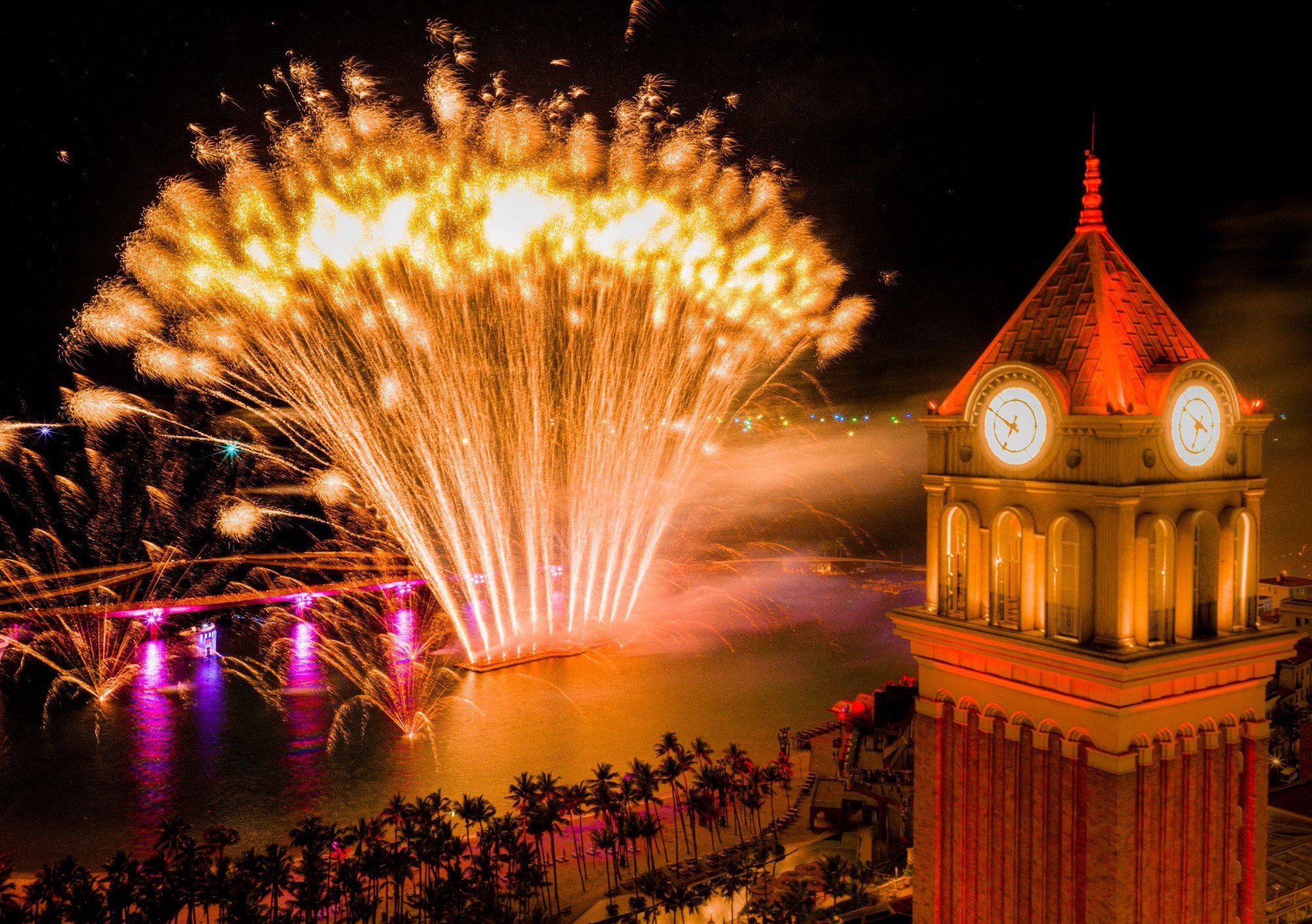 যুক্তরাজ্য এবং মার্কিন যুক্তরাষ্ট্রের ভ্রমণ গাইডদের মতে, ফু কুওক পরিবারের জন্য সেরা গন্তব্যস্থল হিসেবে বিবেচিত - ছবি ১। Phú Quốc được cẩm nang du lịch từ Anh và Mỹ nhận định là điểm đến tốt nhất cho gia đình - Ảnh 1.