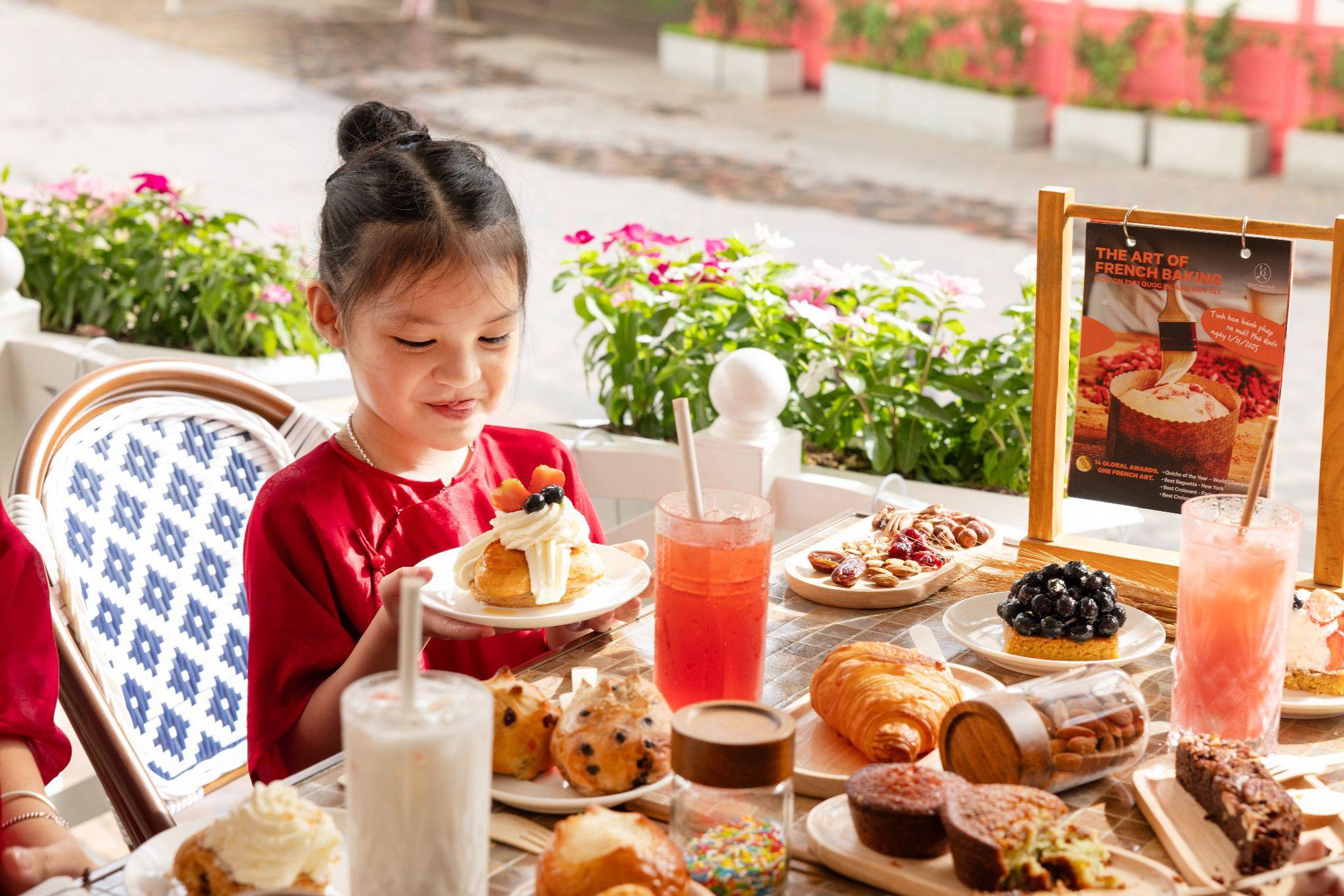 যুক্তরাজ্য এবং মার্কিন যুক্তরাষ্ট্রের ভ্রমণ গাইডদের মতে, ফু কুওক পরিবারের জন্য সেরা গন্তব্যস্থল - ছবি ৪। Phú Quốc được cẩm nang du lịch từ Anh và Mỹ nhận định là điểm đến tốt nhất cho gia đình - Ảnh 4.