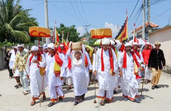 Phát triển sinh kế từ văn hóa, mở đường cho du lịch cộng đồng - Ảnh 2.
