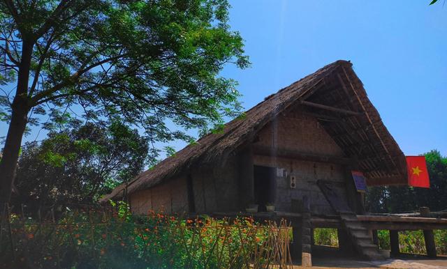 Quảng bá, giới thiệu văn hoá truyền thống của dân tộc Ê đê - Ảnh 1. Quảng bá, giới thiệu văn hoá truyền thống của dân tộc Ê đê - Ảnh 1.