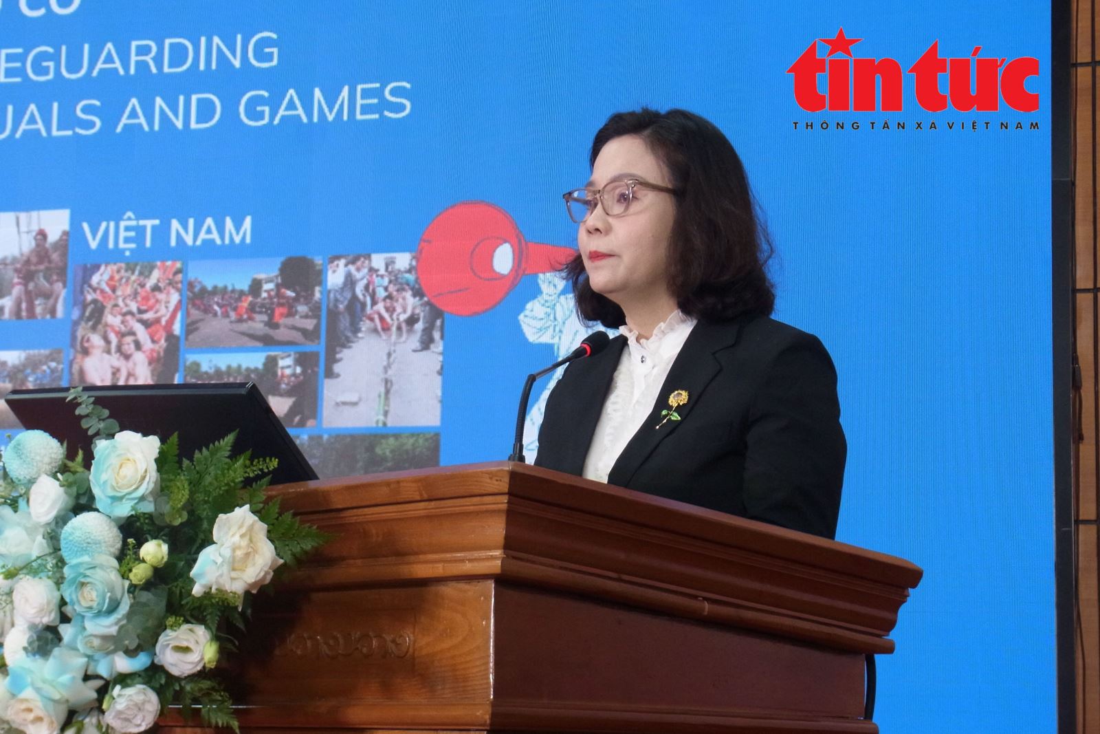 Sức sống mạnh mẽ của trò chơi kéo co trong đời sống đương đại - Ảnh 1. Sức sống mạnh mẽ của trò chơi kéo co trong đời sống đương đại - Ảnh 1.