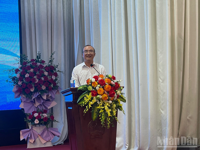 Văn chương Việt Nam từ sau năm 1975 qua góc nhìn của các cây viết trẻ - Ảnh 4. Văn chương Việt Nam từ sau năm 1975 qua góc nhìn của các cây viết trẻ - Ảnh 4.