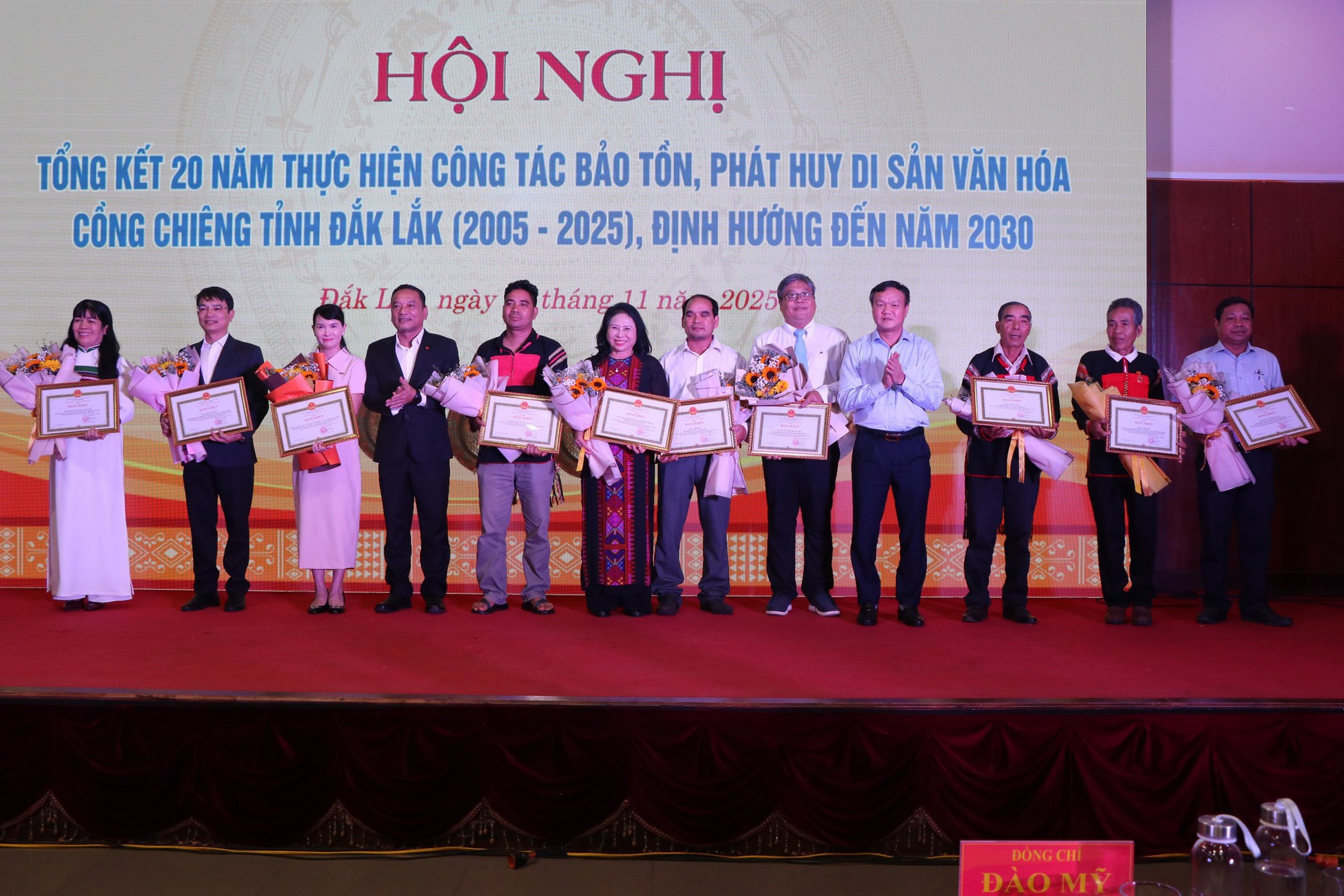 Bảo tồn, phát huy di sản văn hóa cồng chiêng - Ảnh 4. Bảo tồn, phát huy di sản văn hóa cồng chiêng - Ảnh 4.