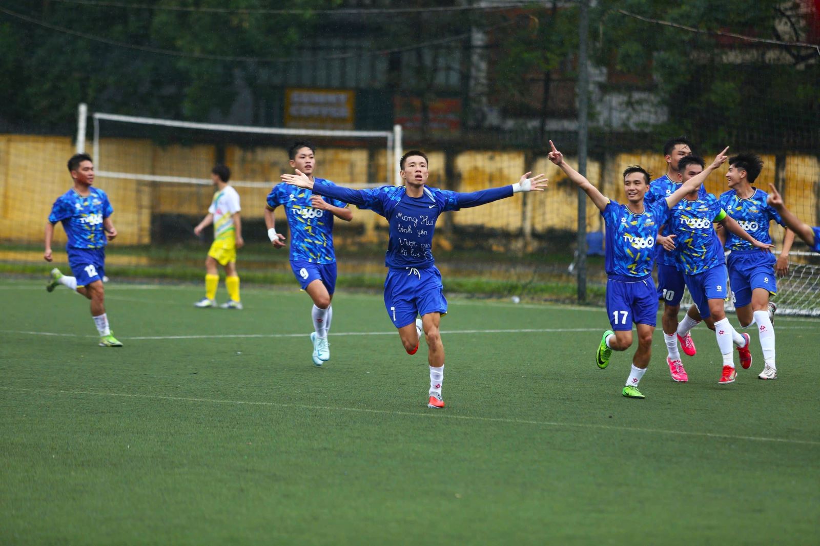 Khai mạc vòng chung kết Giải bóng đá nam sinh viên toàn quốc 2025 - Cúp TV360 - Ảnh 2.