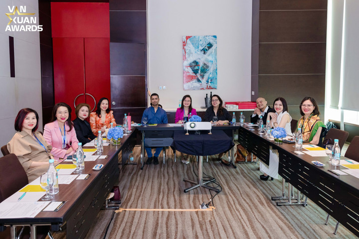 Jury Day Vạn Xuân Awards 2025: Quy tụ hơn 50 giám khảo trong nước và quốc tế - Ảnh 3.