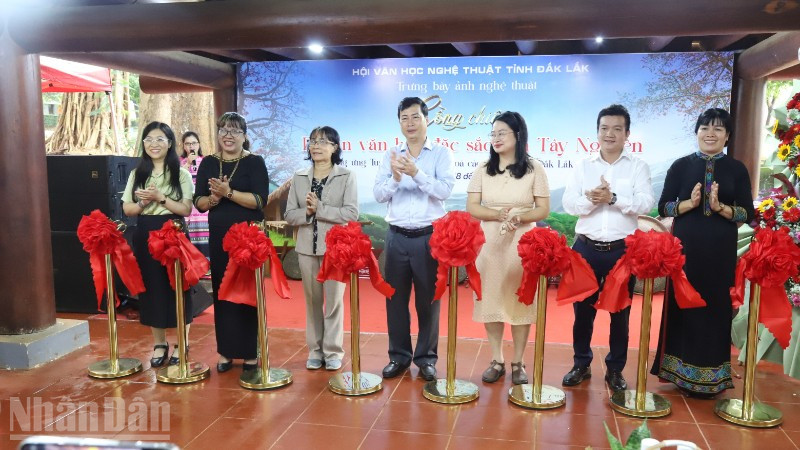 Trưng bày chuyên đề Cồng chiêng-Di sản văn hóa đặc sắc các dân tộc Tây Nguyên - Ảnh 1.