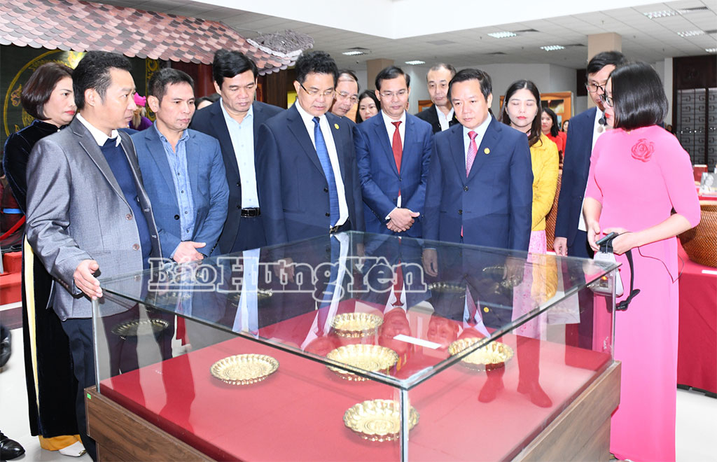 Khai mạc Tuần Văn hóa, Thể thao và Du lịch Hưng Yên năm 2025 - Ảnh 4. Khai mạc Tuần Văn hóa, Thể thao và Du lịch Hưng Yên năm 2025 - Ảnh 4.