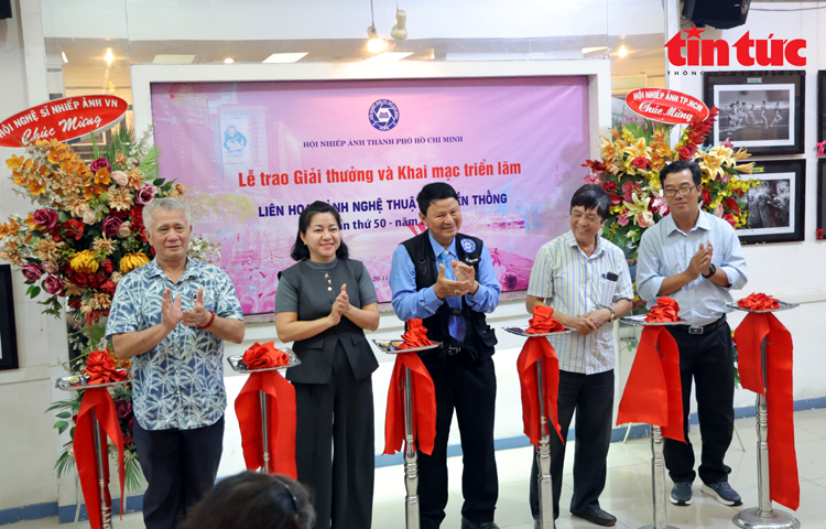 Liên hoan Ảnh TP Hồ Chí Minh 2025: Sân chơi lớn của gần 2.000 tác phẩm trên cả nước - Ảnh 1.