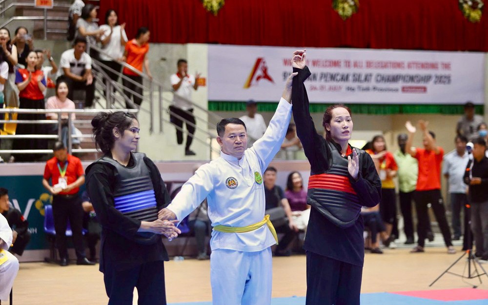 Tặng thưởng Huân chương Lao động cho 36 cá nhân là Huấn luyện viên, Vận động viên Đội tuyển quốc gia